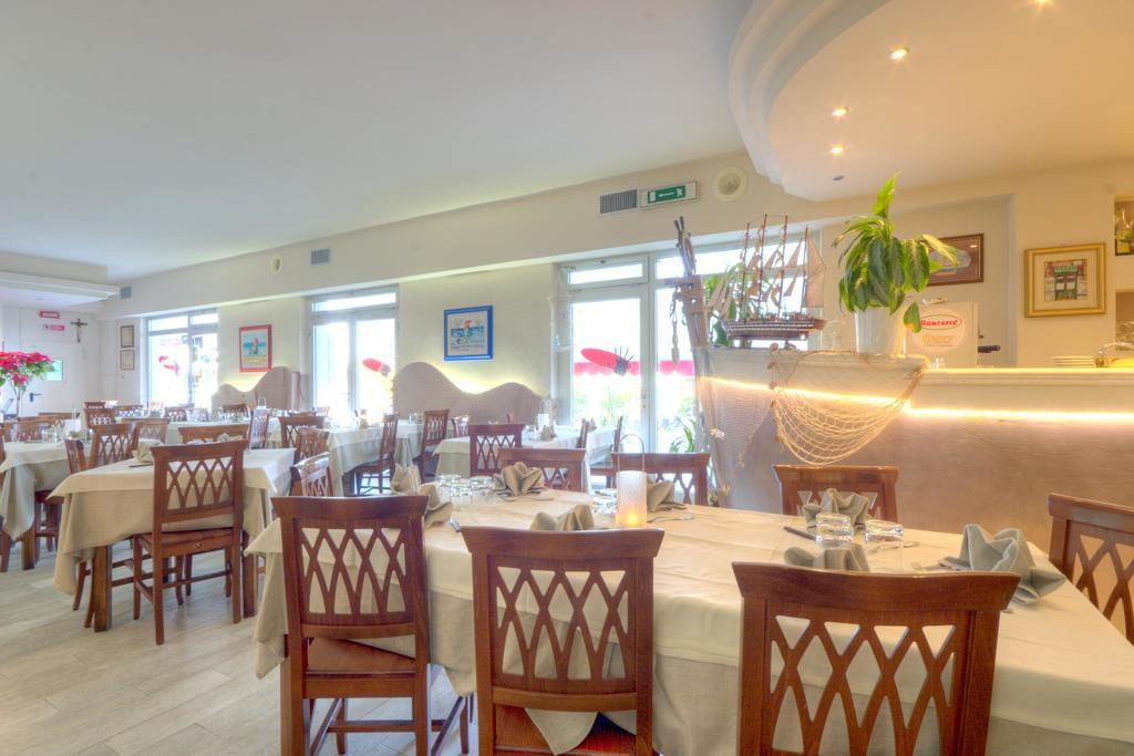 Bianchi Hotel & Residence Porto Recanati Exterior foto